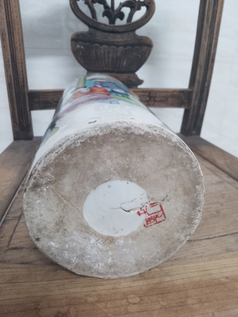 古玩陶瓷粉彩人物故事帽桶拍賣,當(dāng)前價(jià)格1800元
