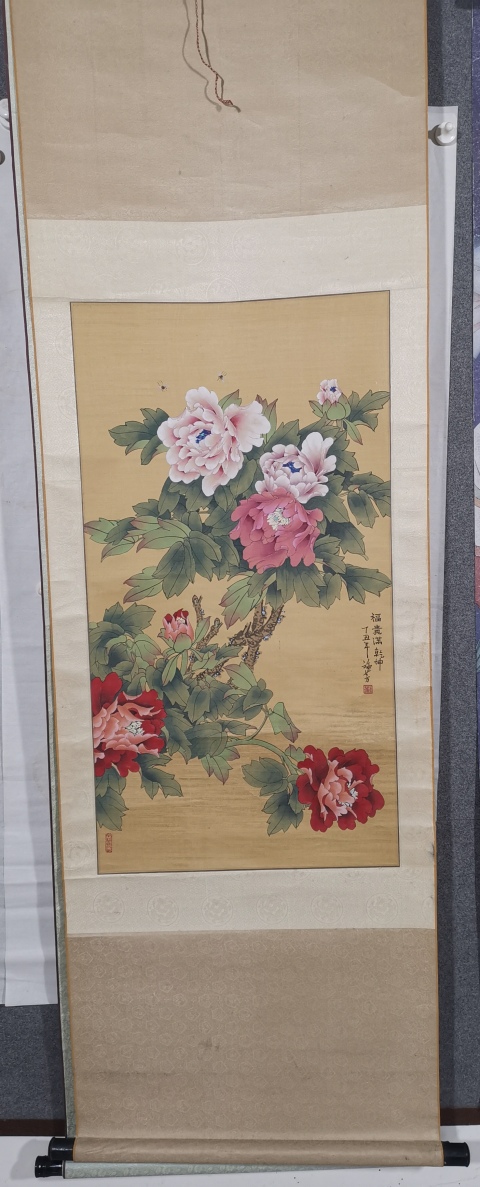 古玩字畫榮寶齋收藏享受國務(wù)院政府特殊津貼已故北京重彩協(xié)會(huì)副會(huì)長老中美協(xié)會(huì)員劉福芳教授富貴滿乾坤拍賣，當(dāng)前價(jià)格20000元