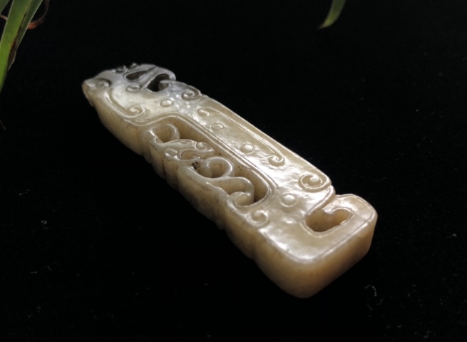 古玩玉器明代精品和田滿沁龍掛件拍賣,當前價格33000元