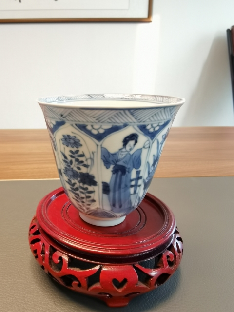 古玩陶瓷康熙青花四美圖鈴鐺杯拍賣，當(dāng)前價(jià)格2800元