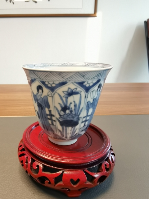 古玩陶瓷康熙青花四美圖鈴鐺杯拍賣，當(dāng)前價(jià)格2800元