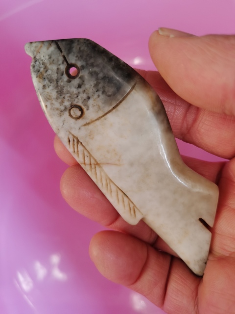古玩玉器俄料雕“魚形佩”拍賣,當前價格1500元