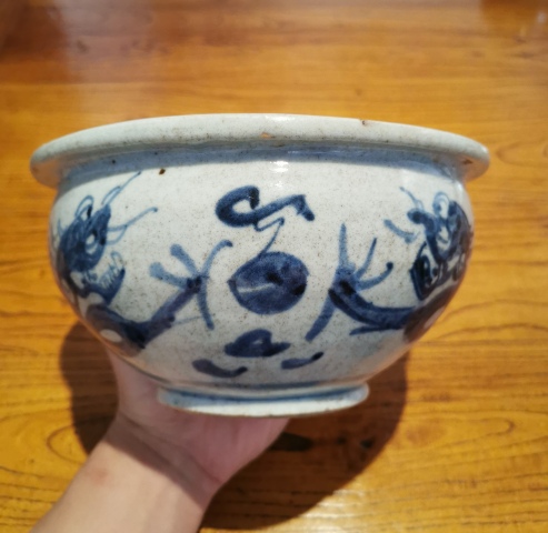 古玩陶瓷清中早期青花趕珠龍紋香爐拍賣，當前價格1500元