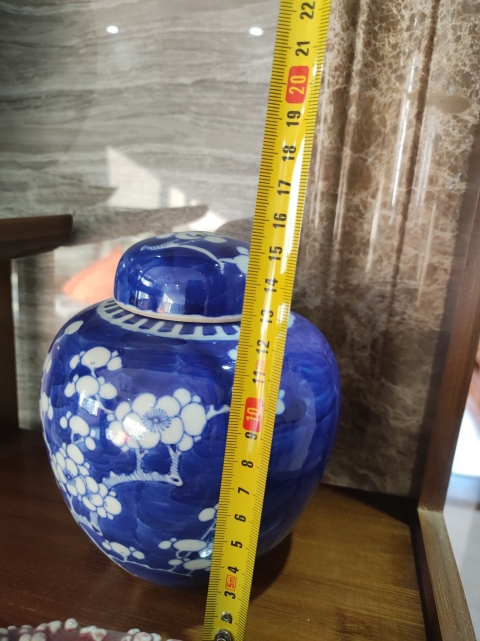 古玩陶瓷青花冰梅紋茶葉罐拍賣,當前價格2000元