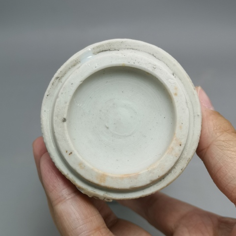 古玩陶瓷民國壽字梅花紋白釉花觚拍賣，當前價格600元