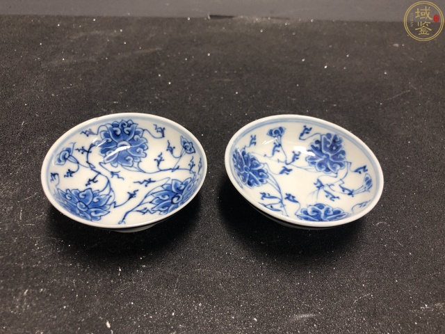 古玩陶瓷一對光緒本朝官窯制式青花纏枝花卉筆添拍賣，當前價格5000元