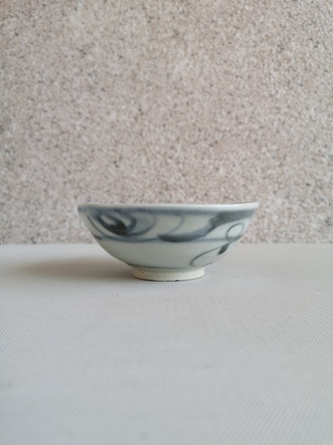 古玩陶瓷青花花卉紋茶碗拍賣,當前價格680元