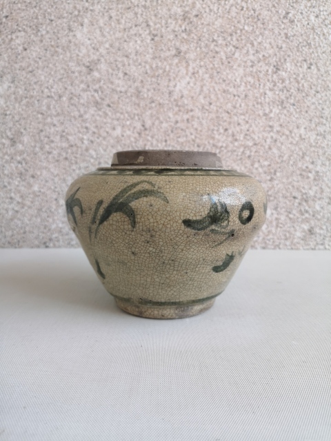 古玩陶瓷哥釉青花花卉紋蓋罐拍賣，當前價格750元