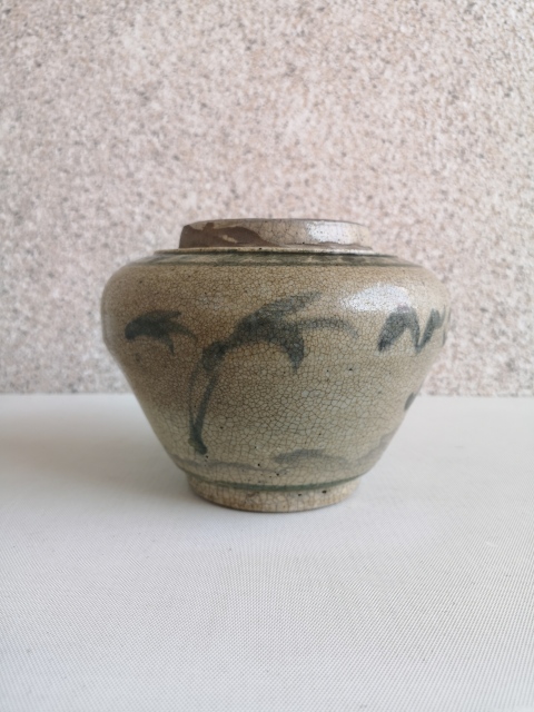 古玩陶瓷哥釉青花花卉紋蓋罐拍賣，當前價格750元