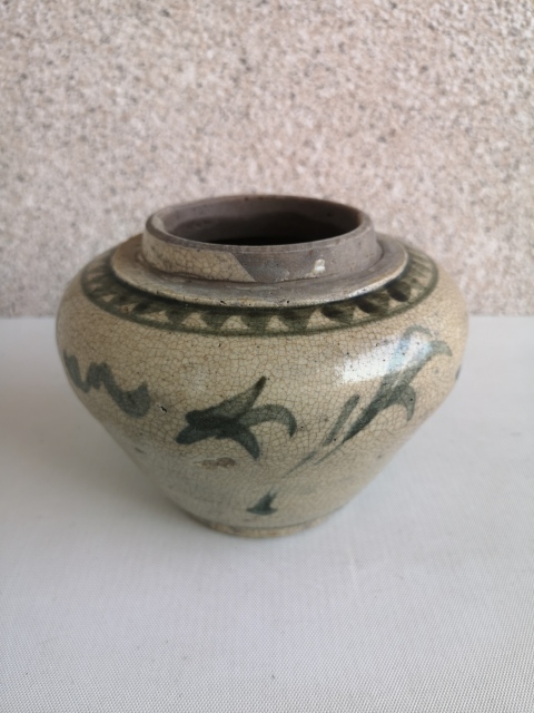 古玩陶瓷哥釉青花花卉紋蓋罐拍賣，當前價格750元