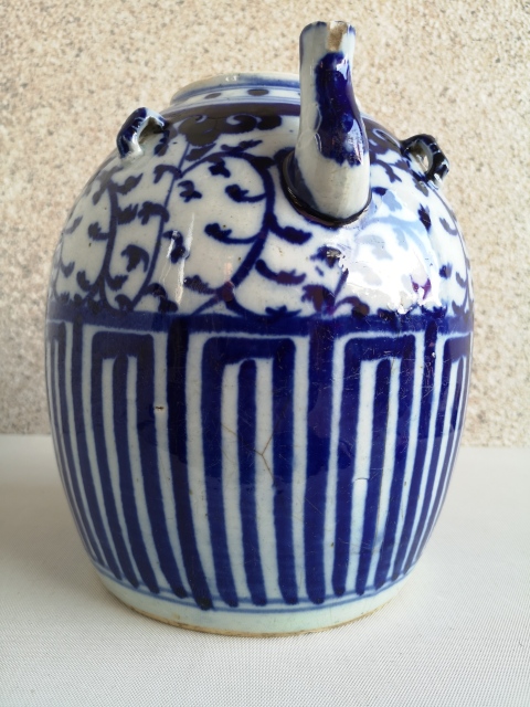 古玩陶瓷青花花卉紋茶壺拍賣,當前價格2200元