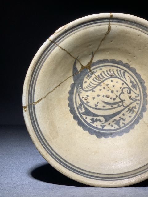 古玩陶瓷超大明代青花魚紋盤拍賣,當(dāng)前價格688元