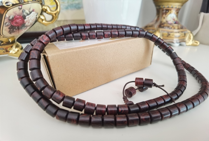 古玩雜項(xiàng)海南黃花梨108剁珠念珠拍賣,當(dāng)前價(jià)格699元