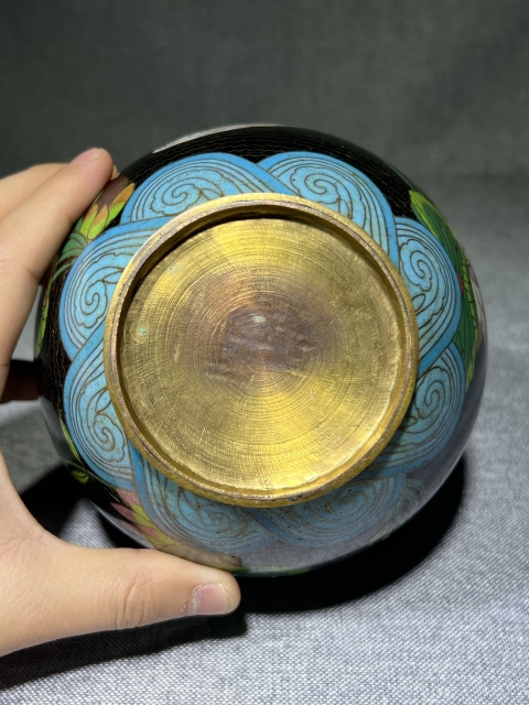 古玩陶瓷【清倉大處理】晚清銅胎畫琺瑯蓋罐拍賣，當前價格888元