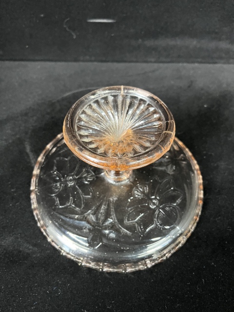 古玩陶瓷琉璃印花高足杯拍賣，當前價格160元