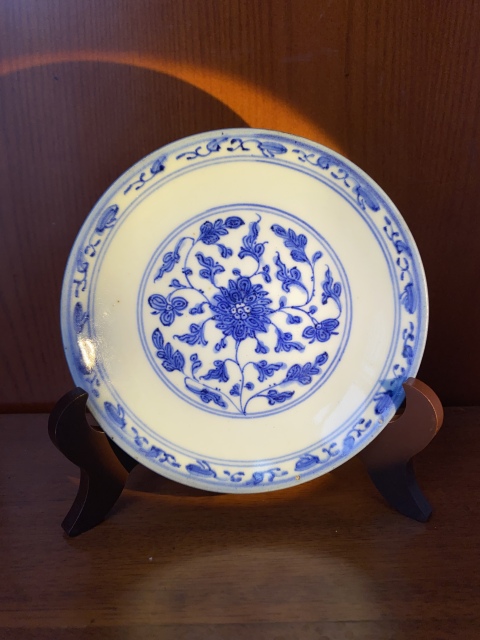 古玩陶瓷青花纏枝花卉紋盤拍賣，當前價格900元