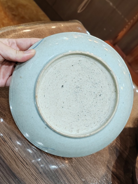 古玩陶瓷清中期青花釉里紅魚紋盤拍賣,當(dāng)前價格800元