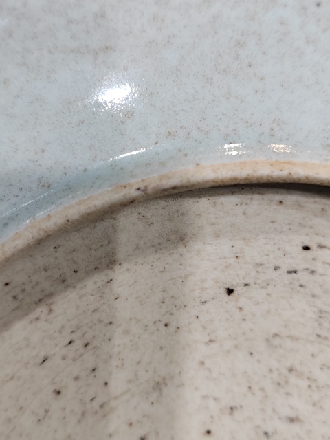 古玩陶瓷清中期青花釉里紅魚紋盤拍賣,當(dāng)前價格800元