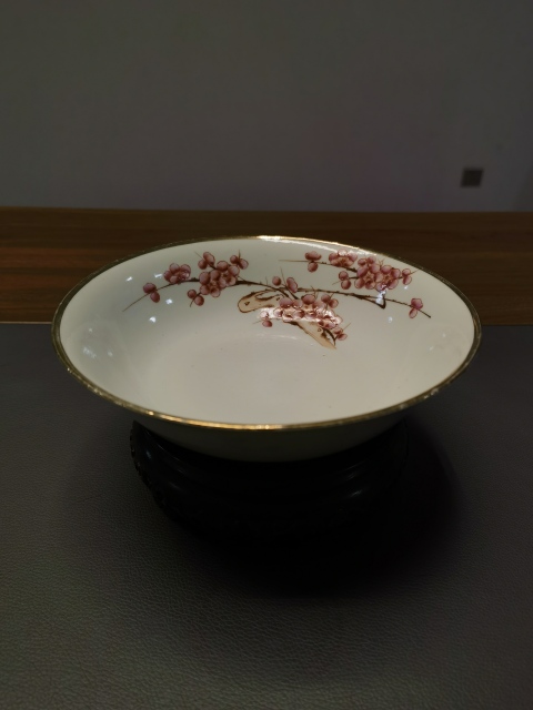 古玩陶瓷胭脂紅彩梅花紋撇口大碗拍賣，當前價格650元