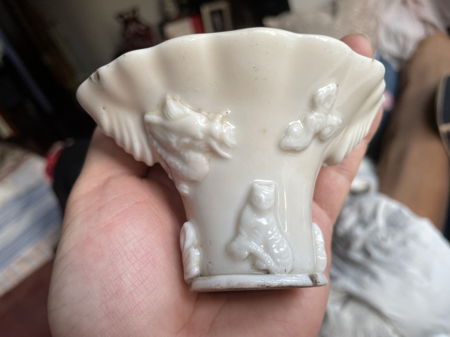 古玩陶瓷清早期德化堆塑杯拍賣，當前價格5000元