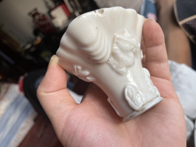 古玩陶瓷清早期德化堆塑杯拍賣，當前價格5000元