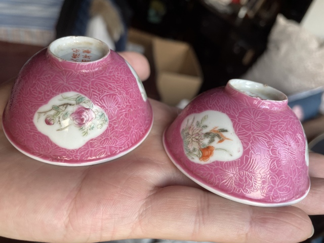 古玩陶瓷晚清胭脂紅軋道粉彩瓷一組拍賣，當前價格16000元