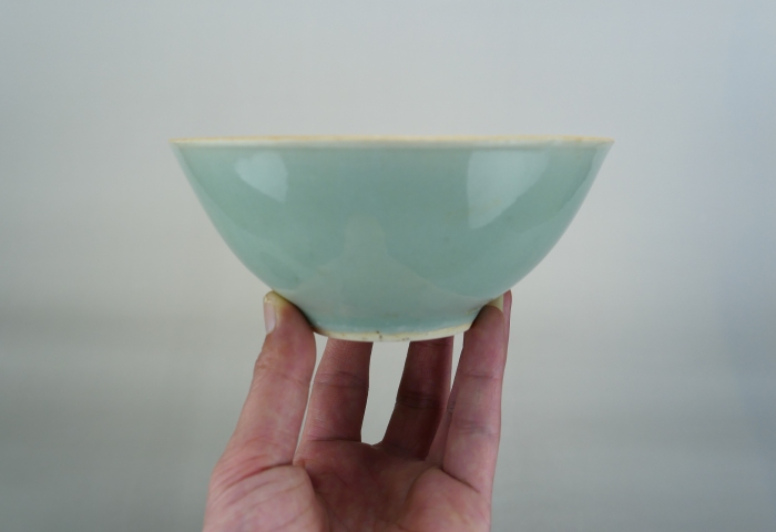 古玩陶瓷清中.豆青釉斗笠茶碗拍賣,當前價格33元