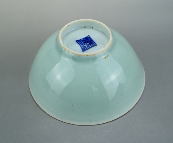 古玩陶瓷清中.豆青釉斗笠茶碗拍賣,當前價格33元