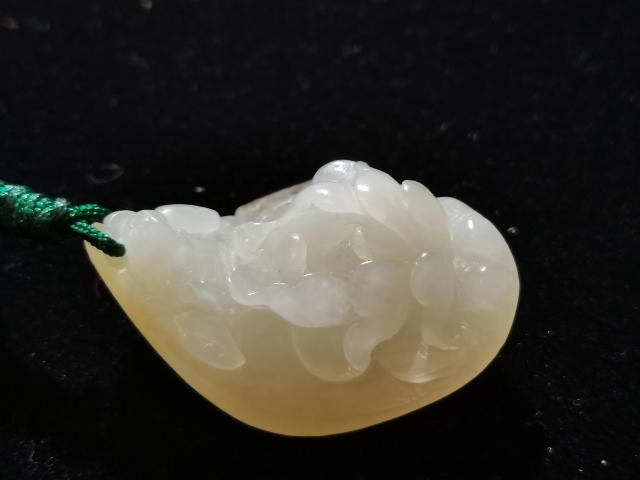 古玩玉器籽料和田玉雕“花開富貴”吊墜拍賣,當前價格12608元