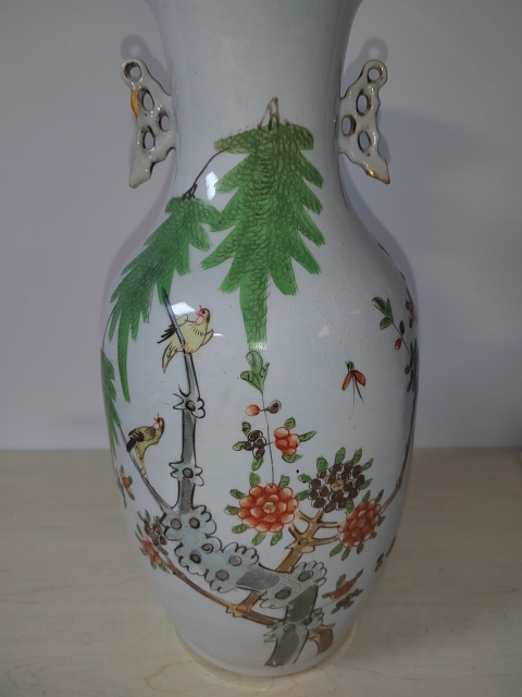 古玩陶瓷花鳥紋瓶拍賣,當前價格500元