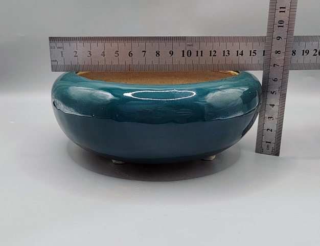 古玩陶瓷民國?綠釉三足爐拍賣，當(dāng)前價格699元