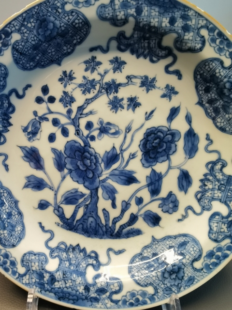 古玩陶瓷康熙頂級翠毛藍青花花卉紋折沿盤拍賣,當前價格1150元