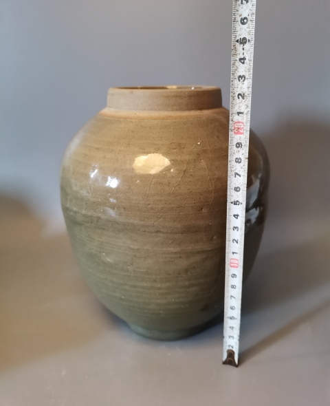 古玩陶瓷【精美龍泉罐】明代龍泉青瓷大茶葉罐拍賣,當前價格69元