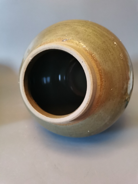 古玩陶瓷【精美龍泉罐】明代龍泉青瓷大茶葉罐拍賣,當前價格69元