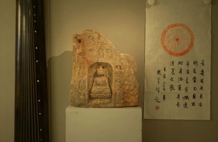 古玩陶瓷明代灰陶印花佛像壁磚(博物館同款）拍賣，當前價格1500元