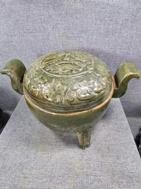 古玩陶瓷漢代綠釉模印鼎拍賣，當前價格12000元