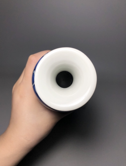 古玩陶瓷晚清,青花留白冰梅紋撇口瓶拍賣,當前價格2000元