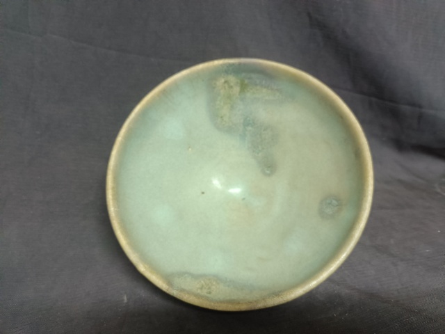 古玩陶瓷宋代龍泉窯鬲式爐拍賣,當前價格8000元