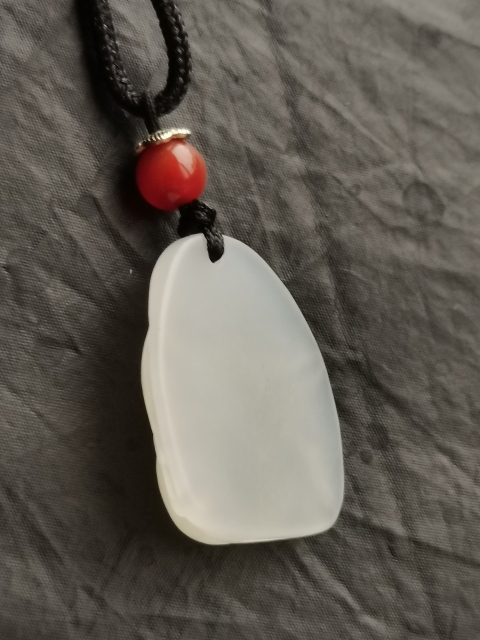 古玩玉器和田玉“富甲天下”吊墜拍賣，當(dāng)前價(jià)格750元