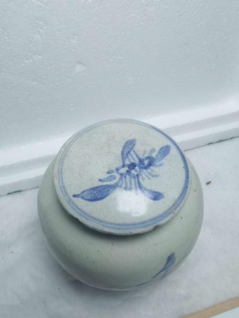 古玩陶瓷明代青花百子千孫圖蓋罐拍賣,當(dāng)前價(jià)格998元