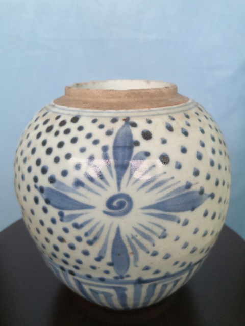 古玩陶瓷青花花卉紋罐拍賣，當前價格188元