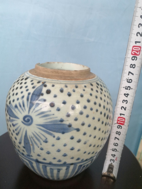古玩陶瓷青花花卉紋罐拍賣，當前價格188元
