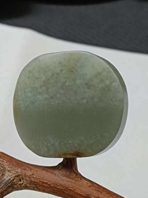 古玩玉器晚清民國和田玉雕“素紋背云”拍賣，當前價格580元