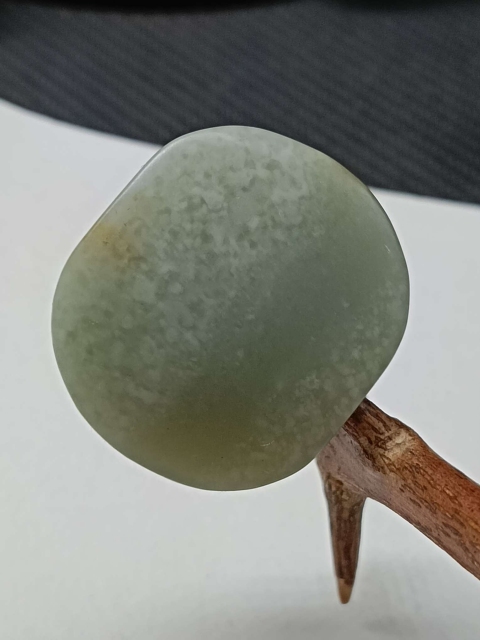 古玩玉器晚清民國和田玉雕“素紋背云”拍賣，當前價格580元