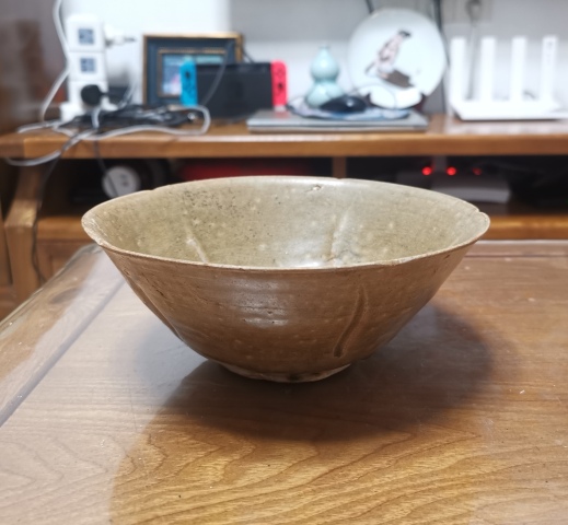 古玩陶瓷越窯青瓷葵口碗拍賣，當前價格600元