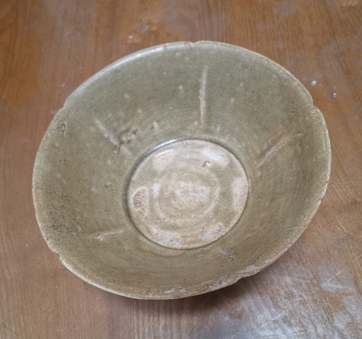 古玩陶瓷越窯青瓷葵口碗拍賣，當前價格600元