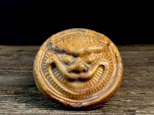古玩陶瓷黃釉獸面瓦當拍賣,當前價格88元