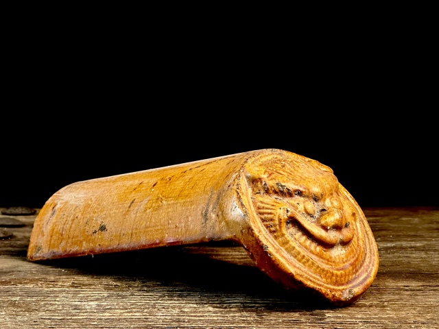 古玩陶瓷黃釉獸面瓦當拍賣,當前價格88元