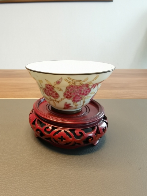 古玩陶瓷錦堂福記粉彩折枝花卉紋折腰杯拍賣,當(dāng)前價格1200元