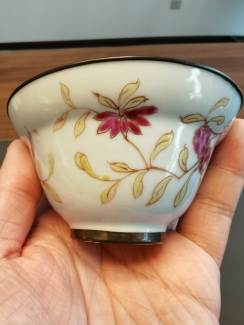 古玩陶瓷錦堂福記粉彩折枝花卉紋折腰杯拍賣,當(dāng)前價格1200元